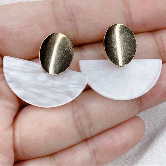 Jewelry - ❣️$25/3❣️ White Semi Circle Resin Gold Plated Earrings